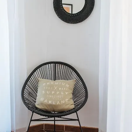 Apartamento Homeyseville- Bright At Santa Cruz 6 Pax, Parking Optional