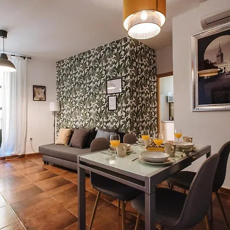 Homeyseville- Bright At Santa Cruz 6 Pax, Parking Optional Apartamento