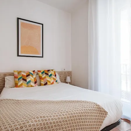Homeyseville- Bright At Santa Cruz 6 Pax, Parking Optional Apartmán